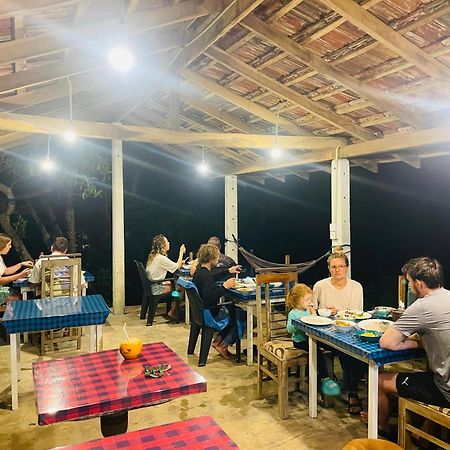Sky Mountain Cafe With Seaview Bed and Breakfast Weligama Eksteriør billede
