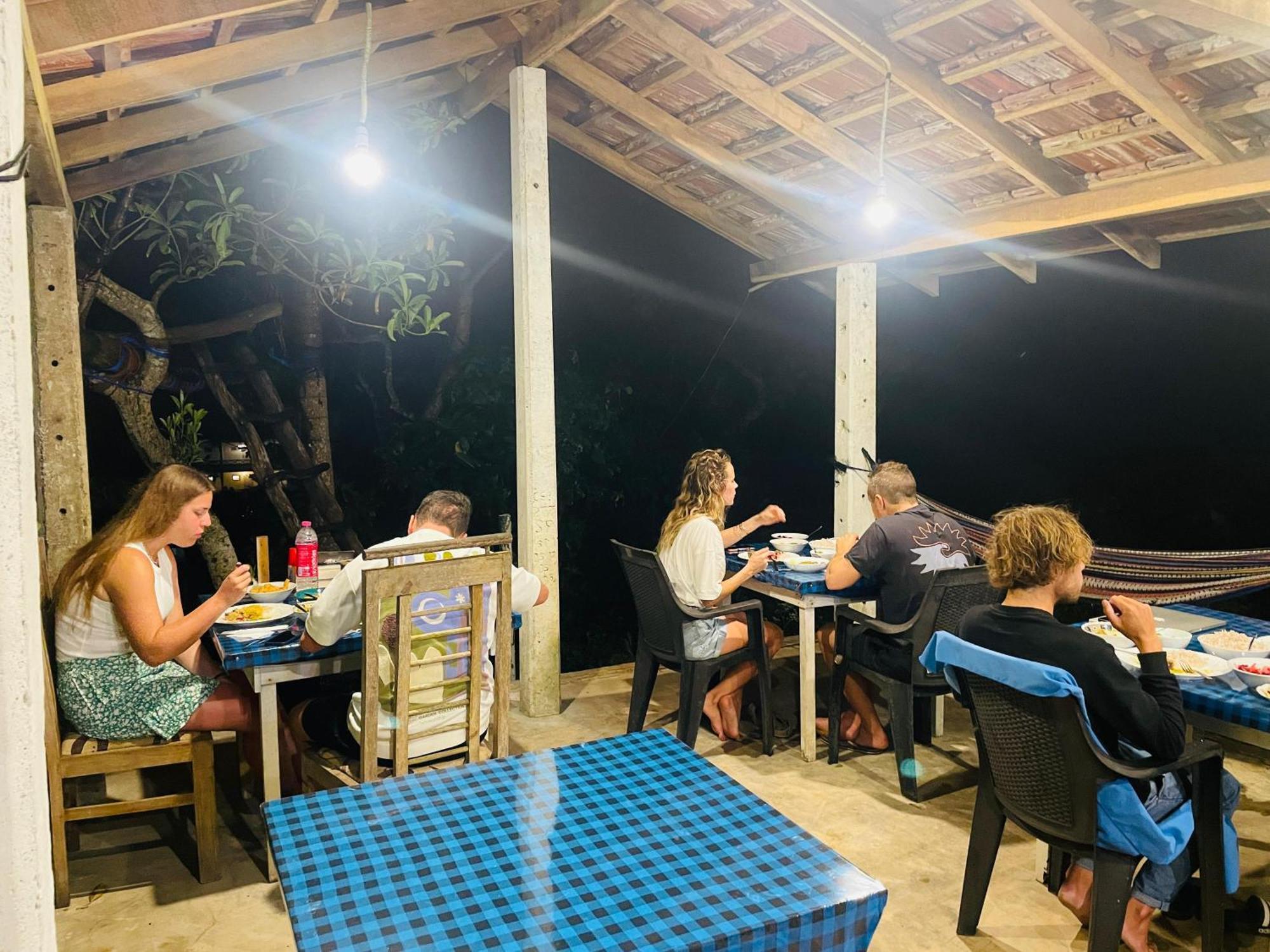 Sky Mountain Cafe With Seaview Bed and Breakfast Weligama Eksteriør billede